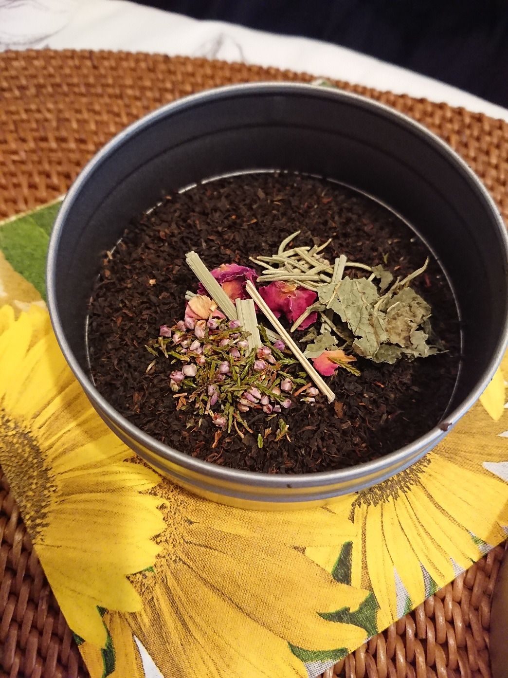 o1044139314238372062[1]